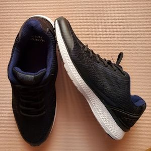 New Fila Dark Blue/Black For Men's Size 10.5.